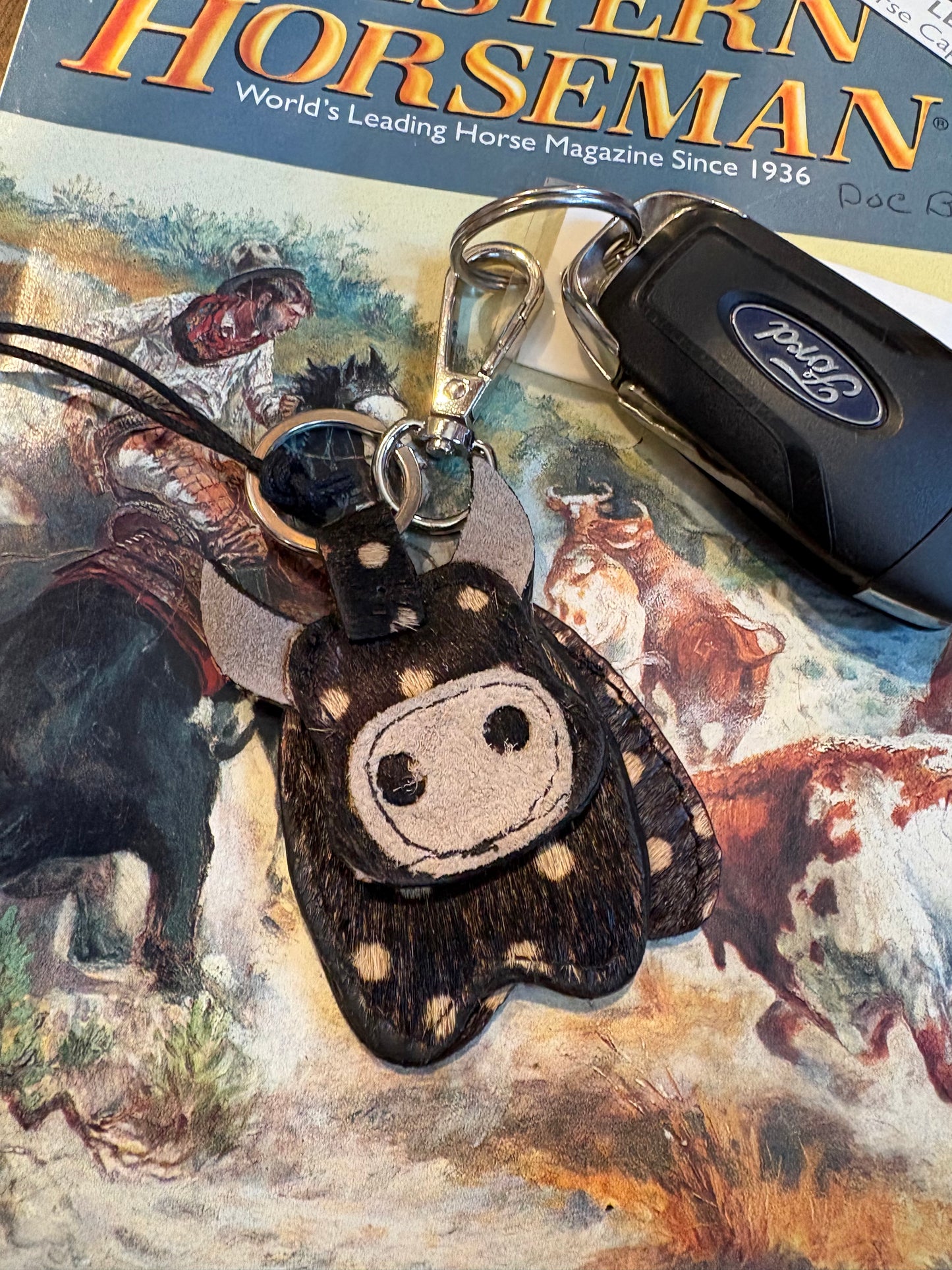 Outpost Bull Keychain in Desert Hide
