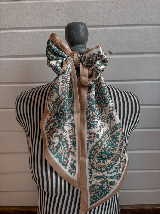 Turquoise Gold Twilly