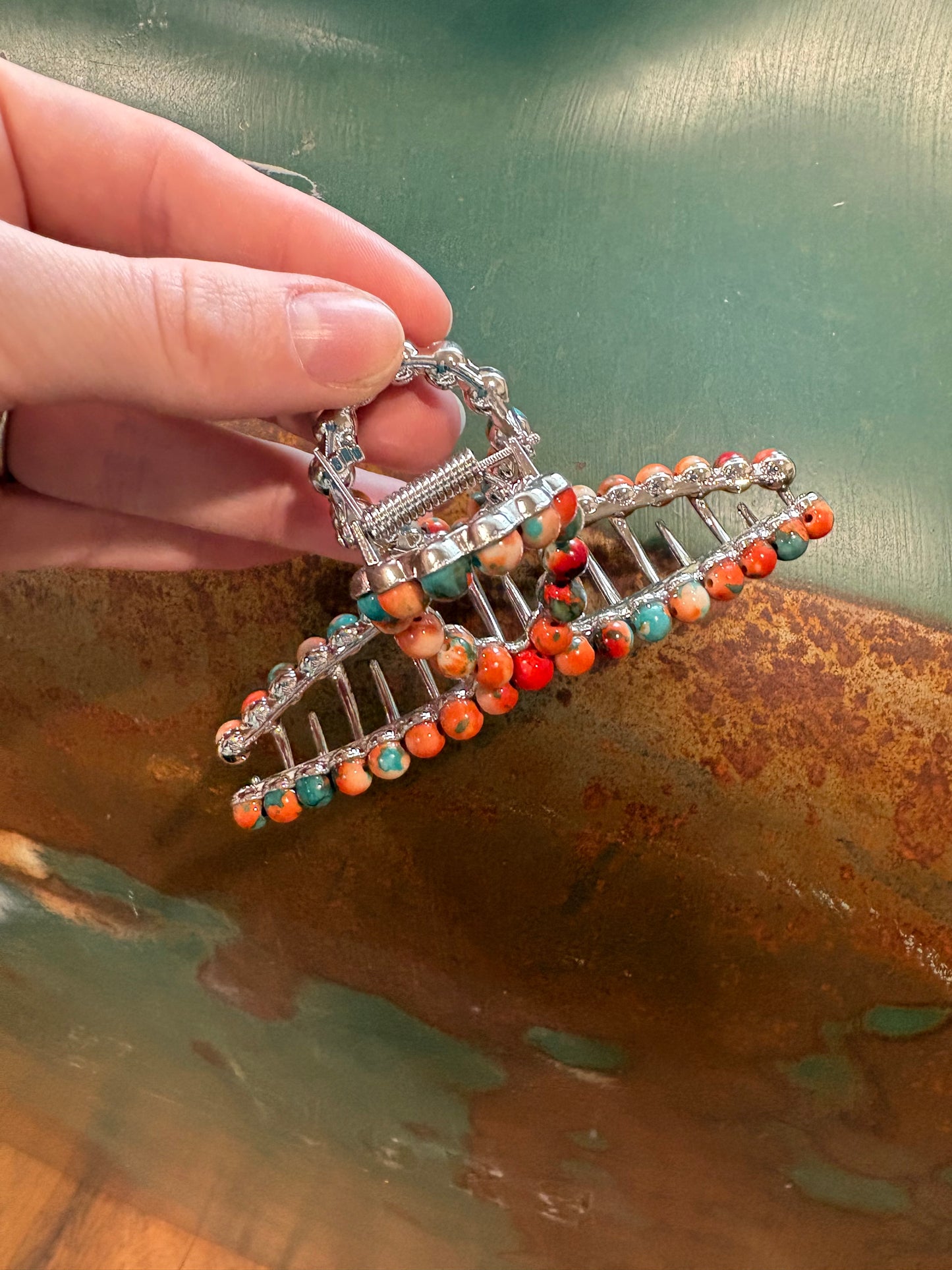 Multi-Stone Metal Claw Clip