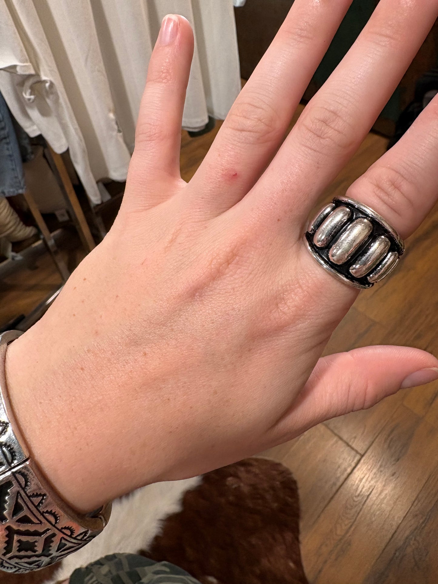Western Bubble Textured Stretch Ring