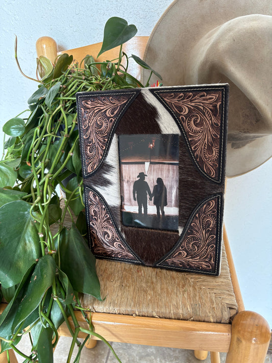 Sequoia Whisper Handtooled Leather Photo Frame in Espresso Cream