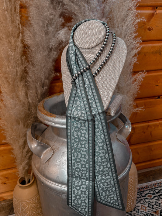 Green Paisley Twilly