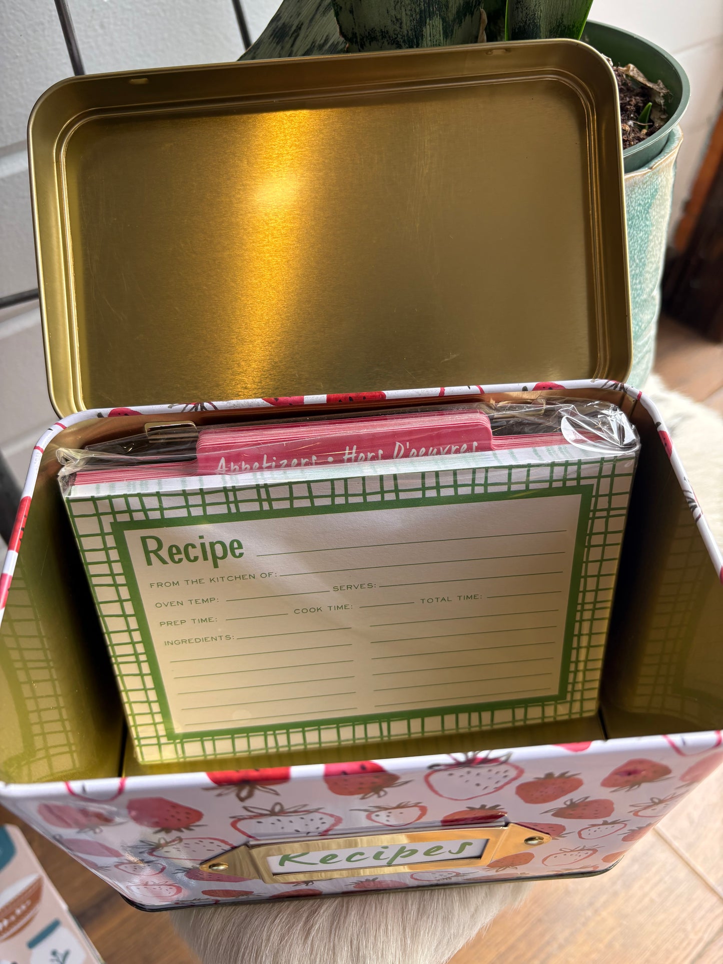 Strawberry Recipe Box & Tin