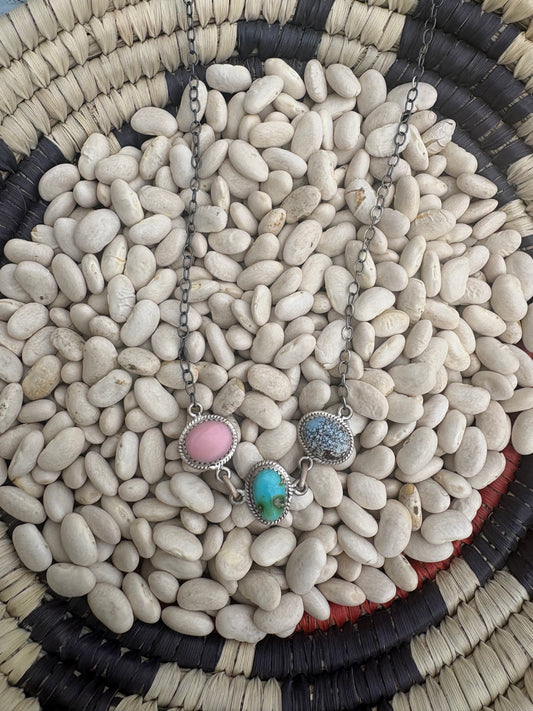 Multistone Necklace Golden Hills, Sonoran, Pink Conch