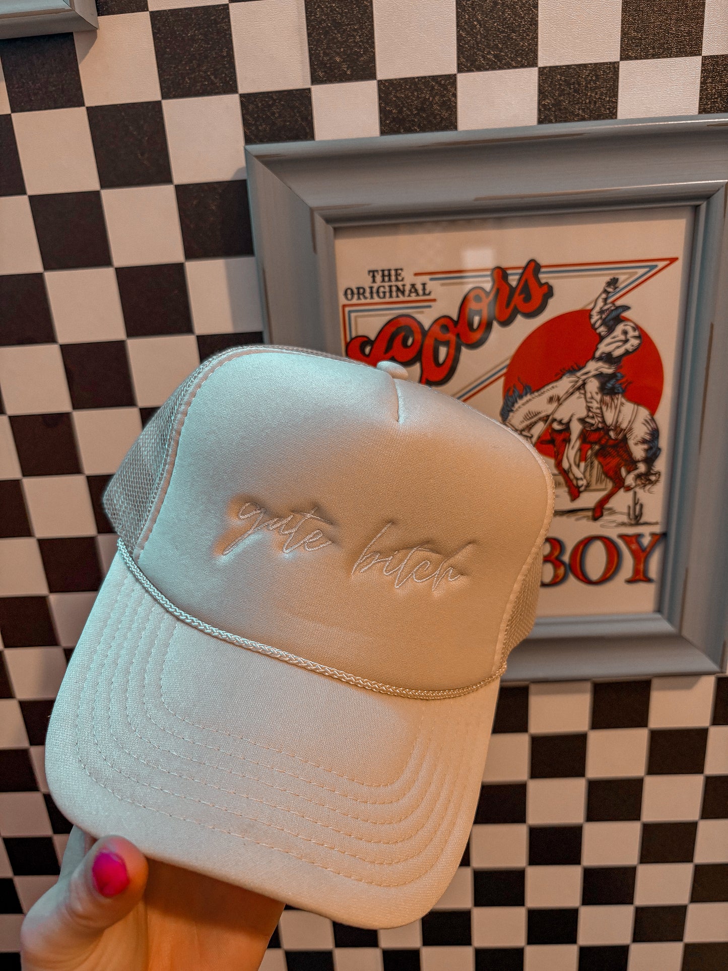 Gate B Hat