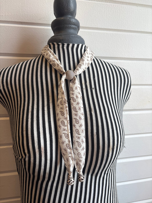 Cream Paisley Beaded Twilly