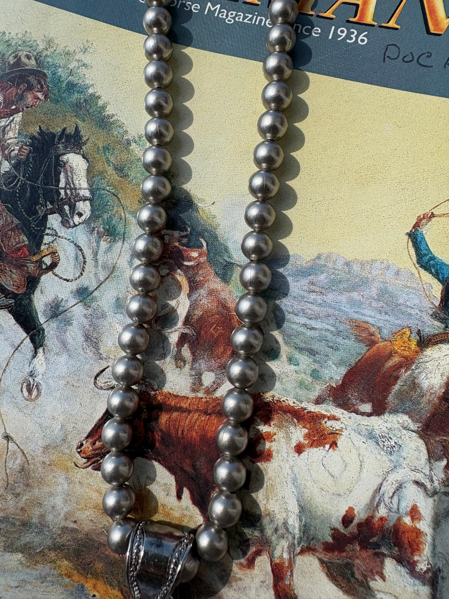 Mini Rodeo Pendant & Pearls