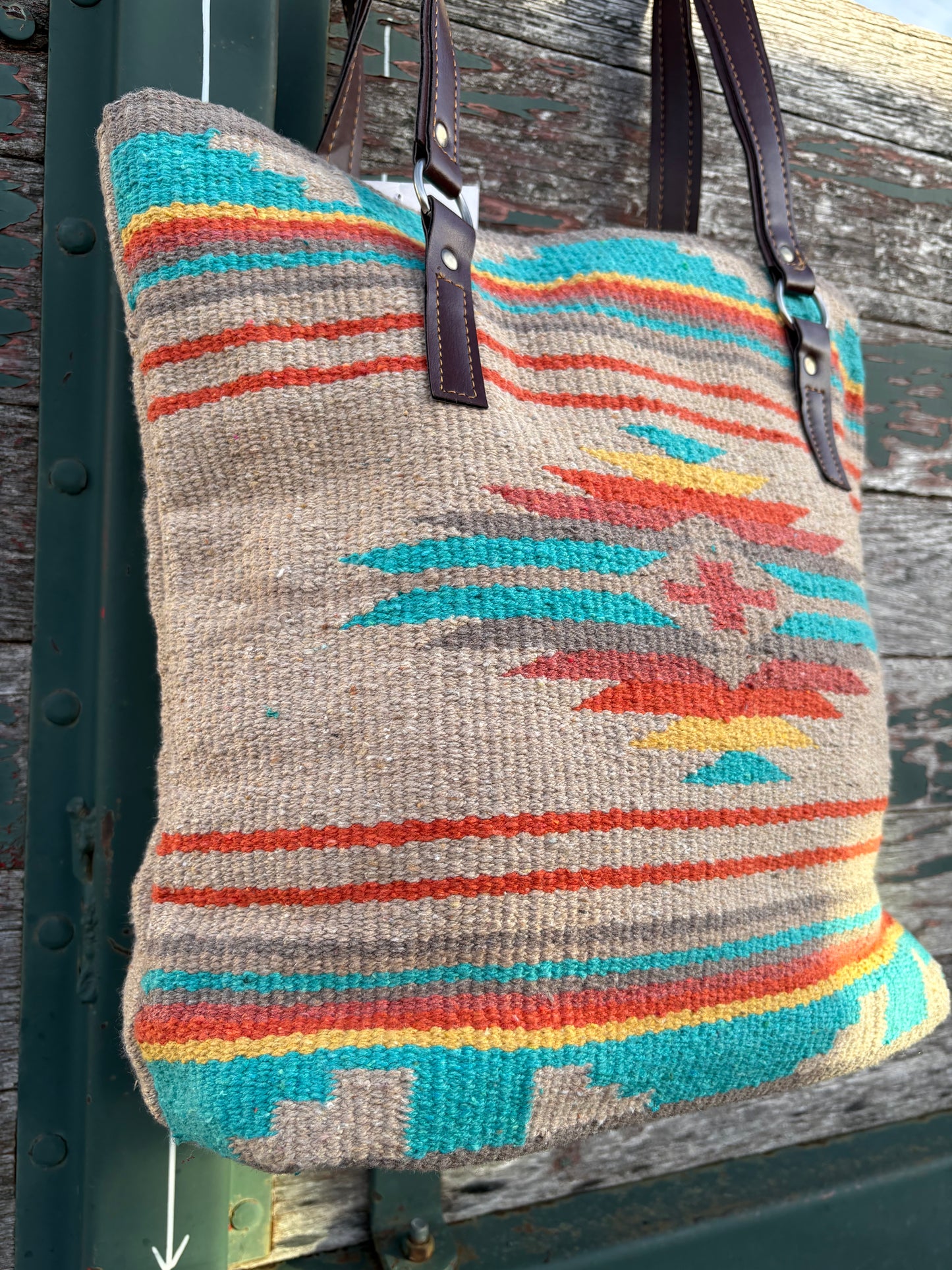 The Paxton Saddle Pad Bag