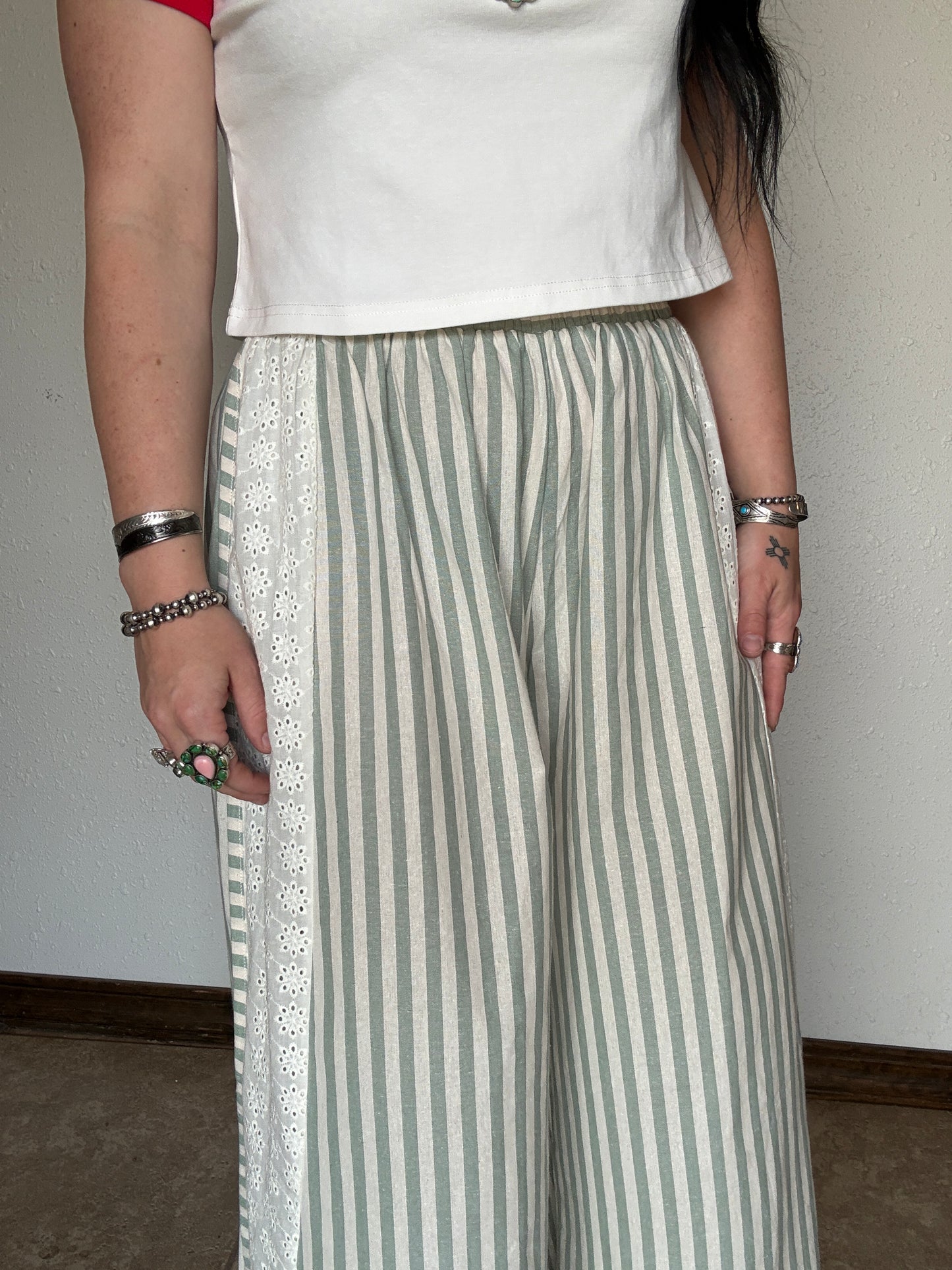 The Liberty Flowy Pant *Sage