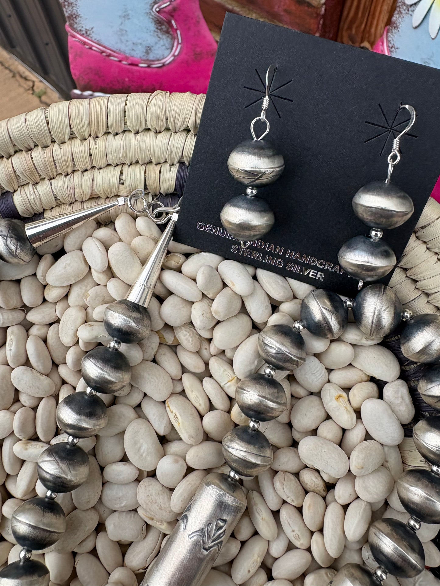 Sharon Cooley Handmade Navajo Pearl Necklace & Earrings