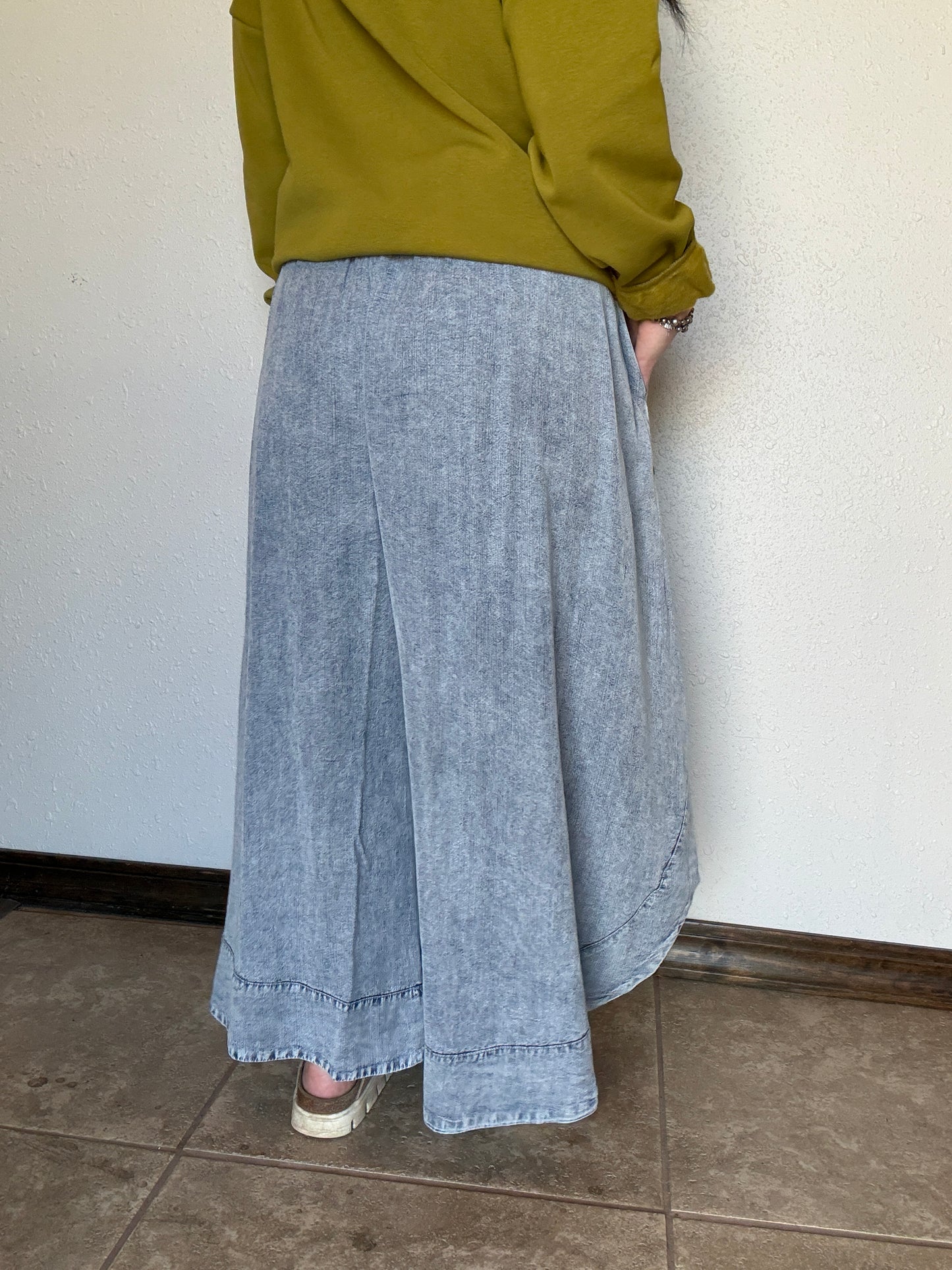 Fall Bloom Denim Flowy Pant