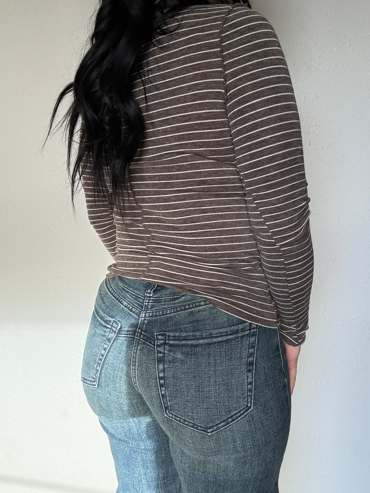 Striped Mock Neck Long Sleeve Top: CHOCOLATE