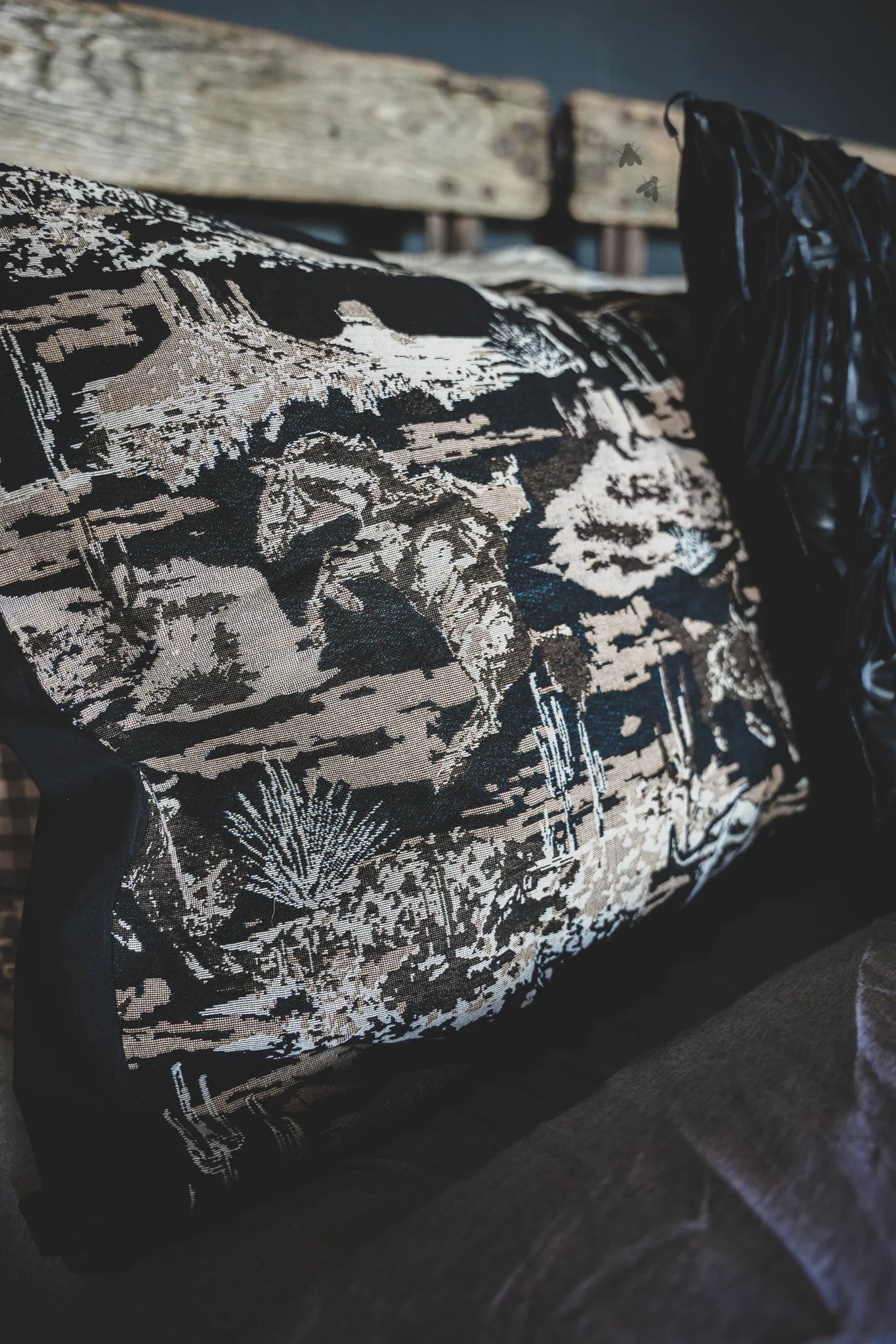 ROGUE RUSTLERS [SET OF 2 PILLOWCASES]