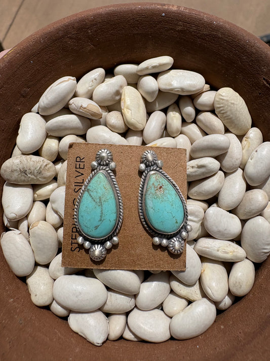 Mine 8 Turquoise Everyday Studs