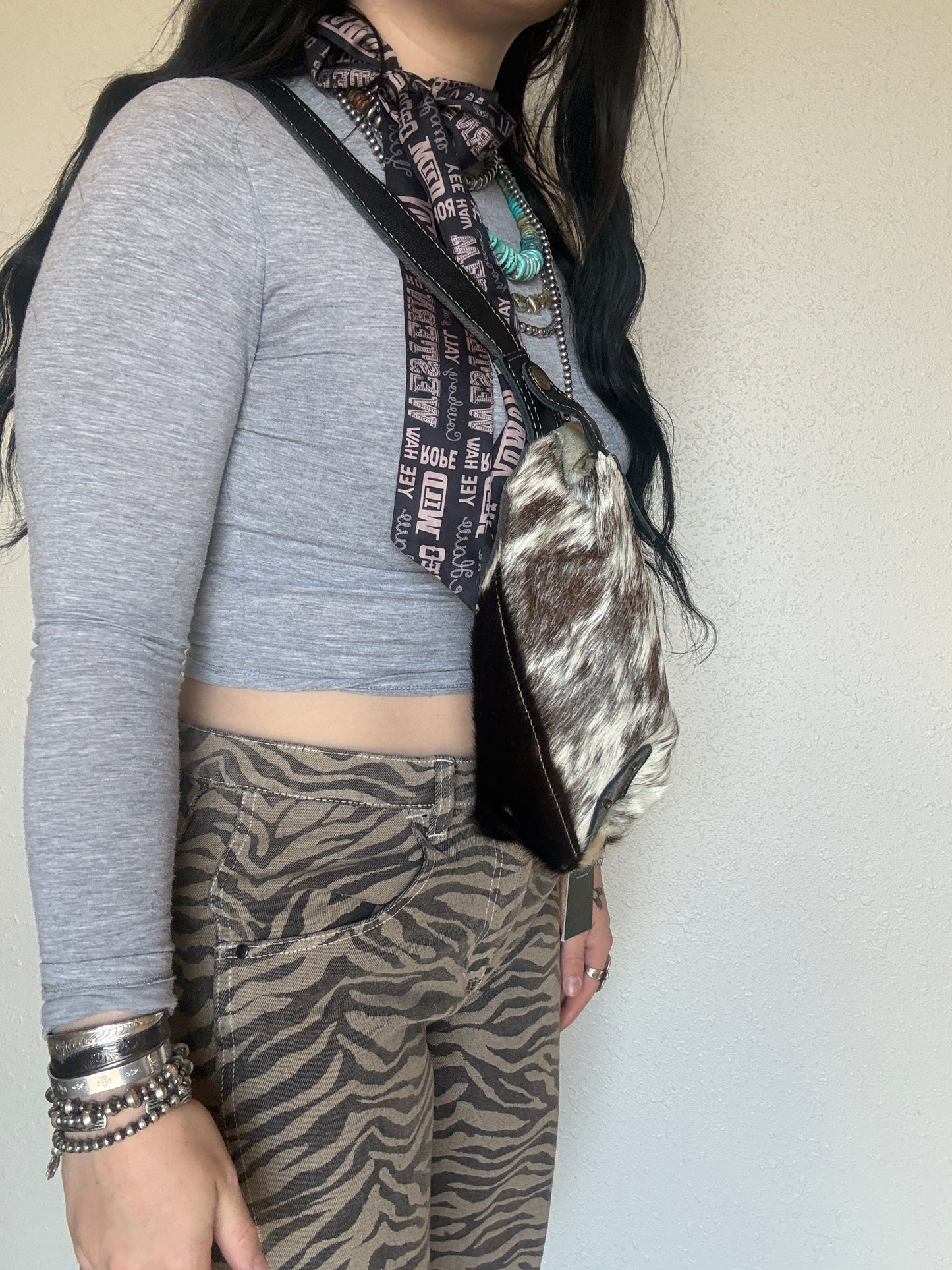 The Ranch Sling Bag *Black & White