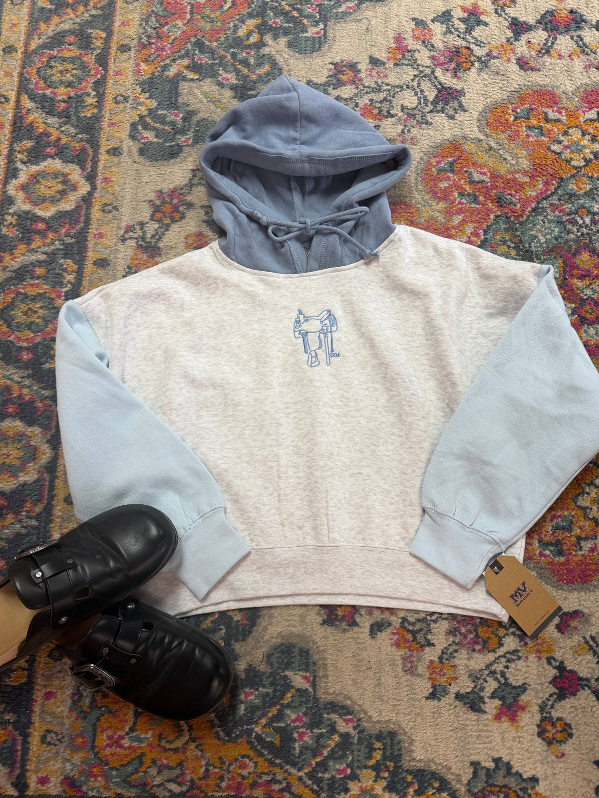 Tricolor Cropped Saddle Hoodie
