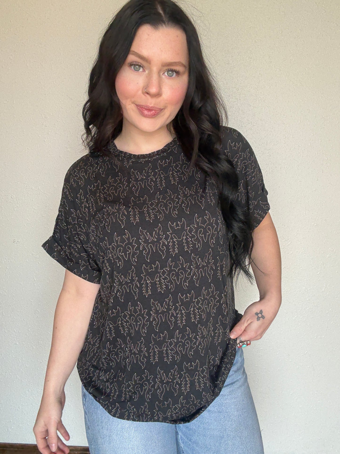 Midnight Mesa Mom Cuff Tee
