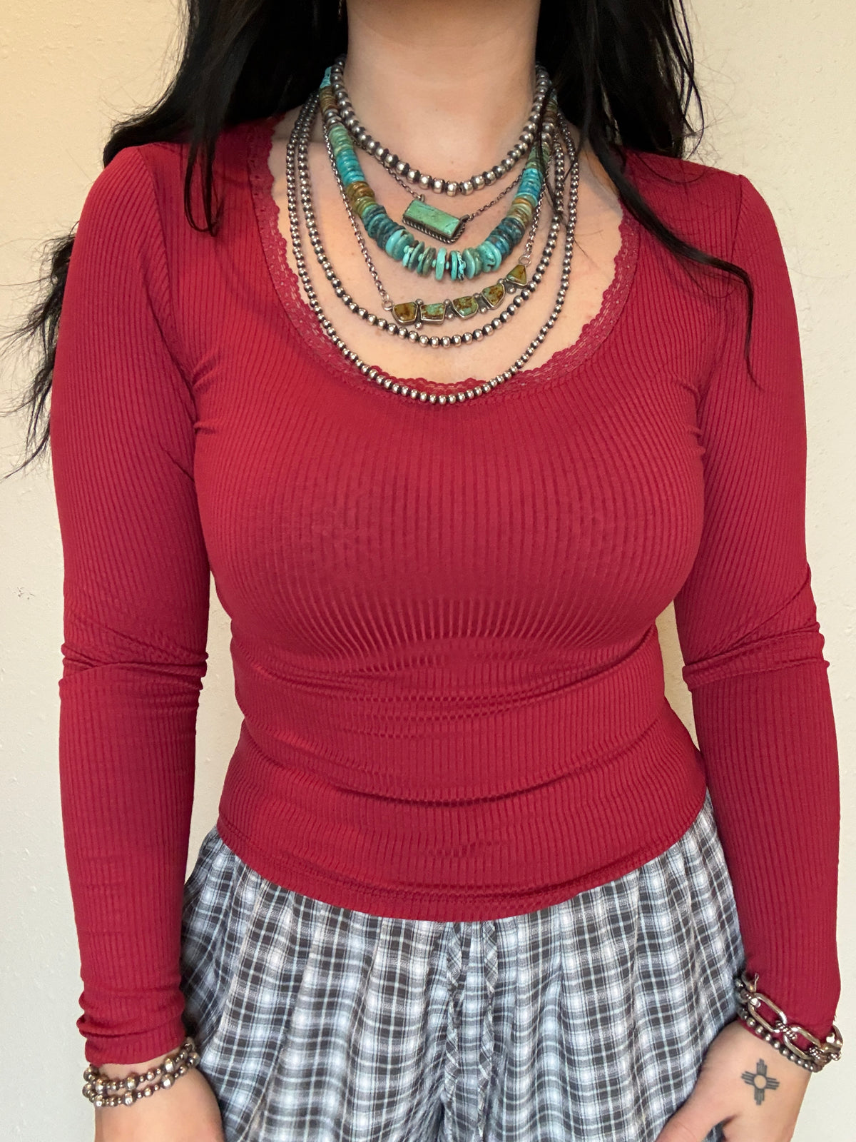 Long Sleeve Scoop Neck with Lace Trim Rib Knit Top *Wine