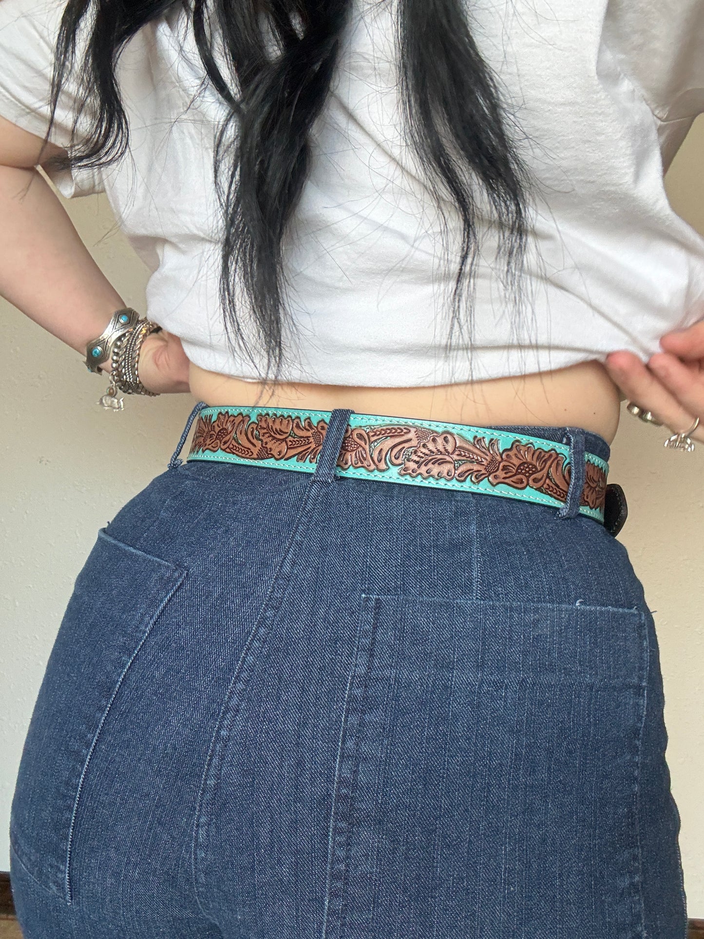 Barrel Bloom Leather Belt
