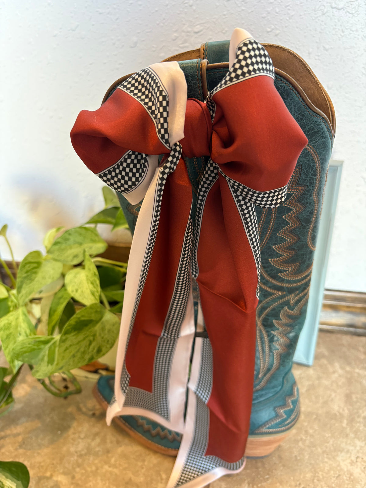 Red Checkered Twilly