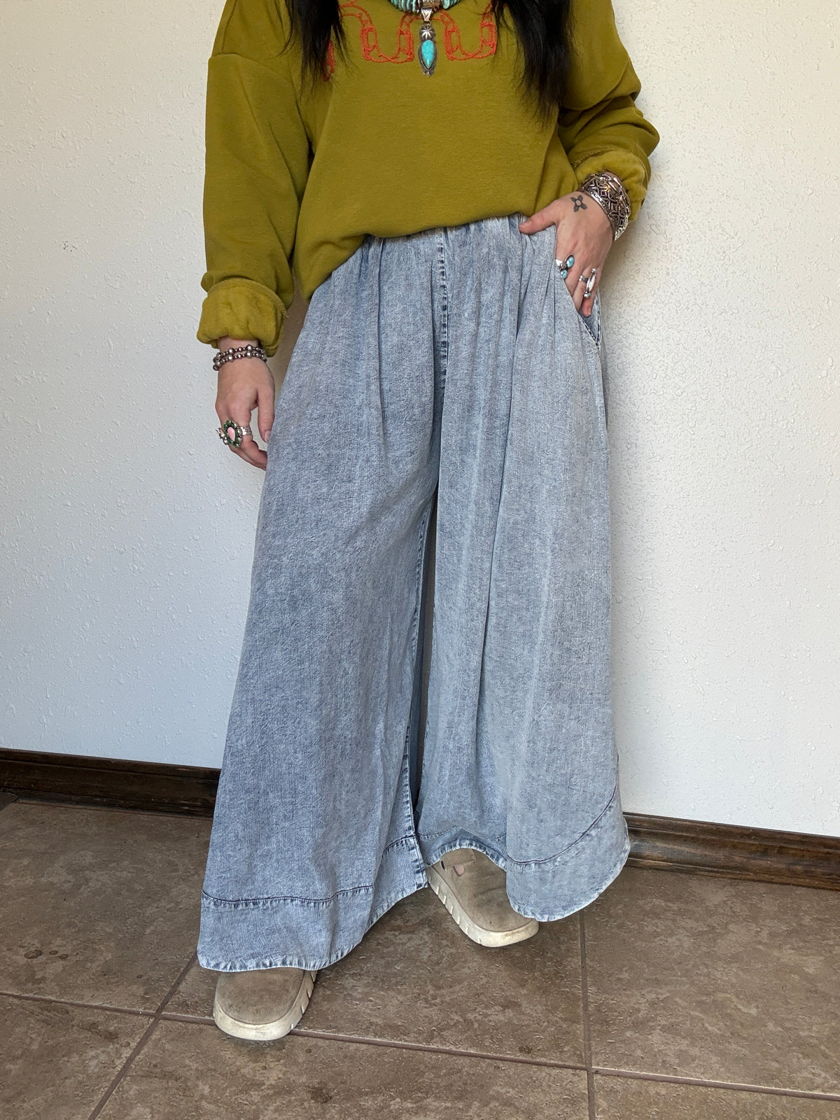 Fall Bloom Denim Flowy Pant