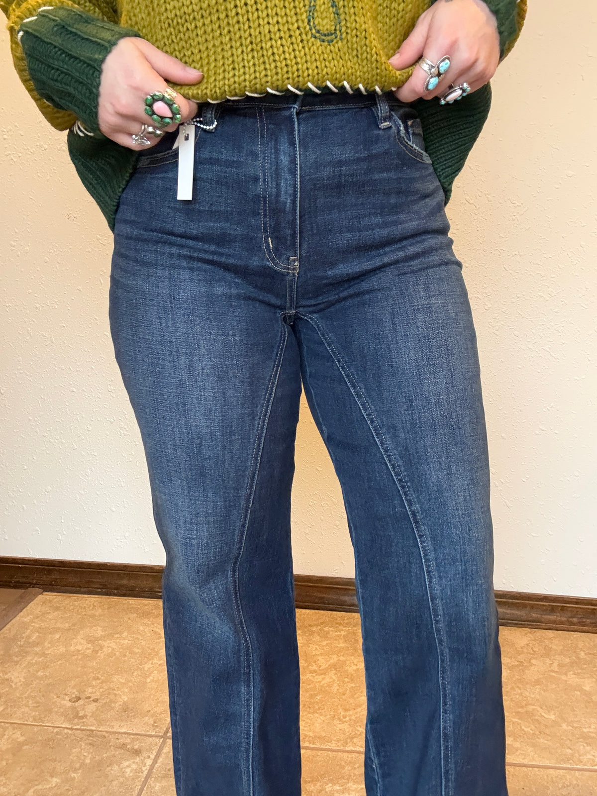 ULTRA HIGH RISE RELAXED FLARE LEG JEANS