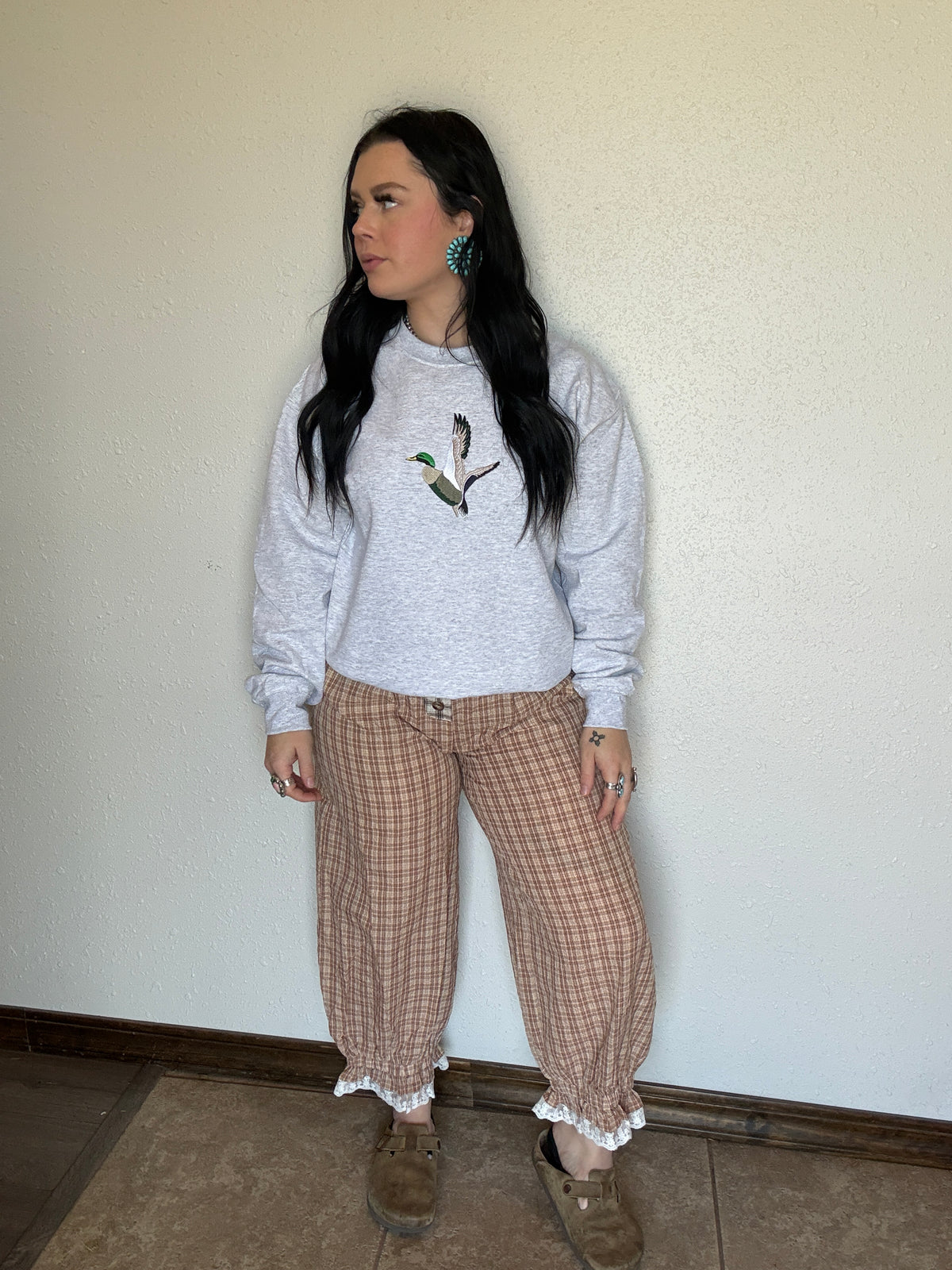 The Bruno Ruffle Pant *Taupe