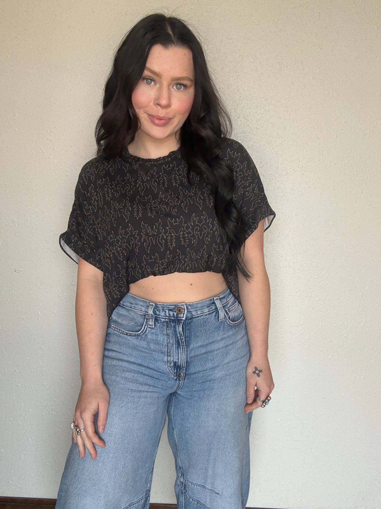 Midnight Mesa Mom Cuff Tee