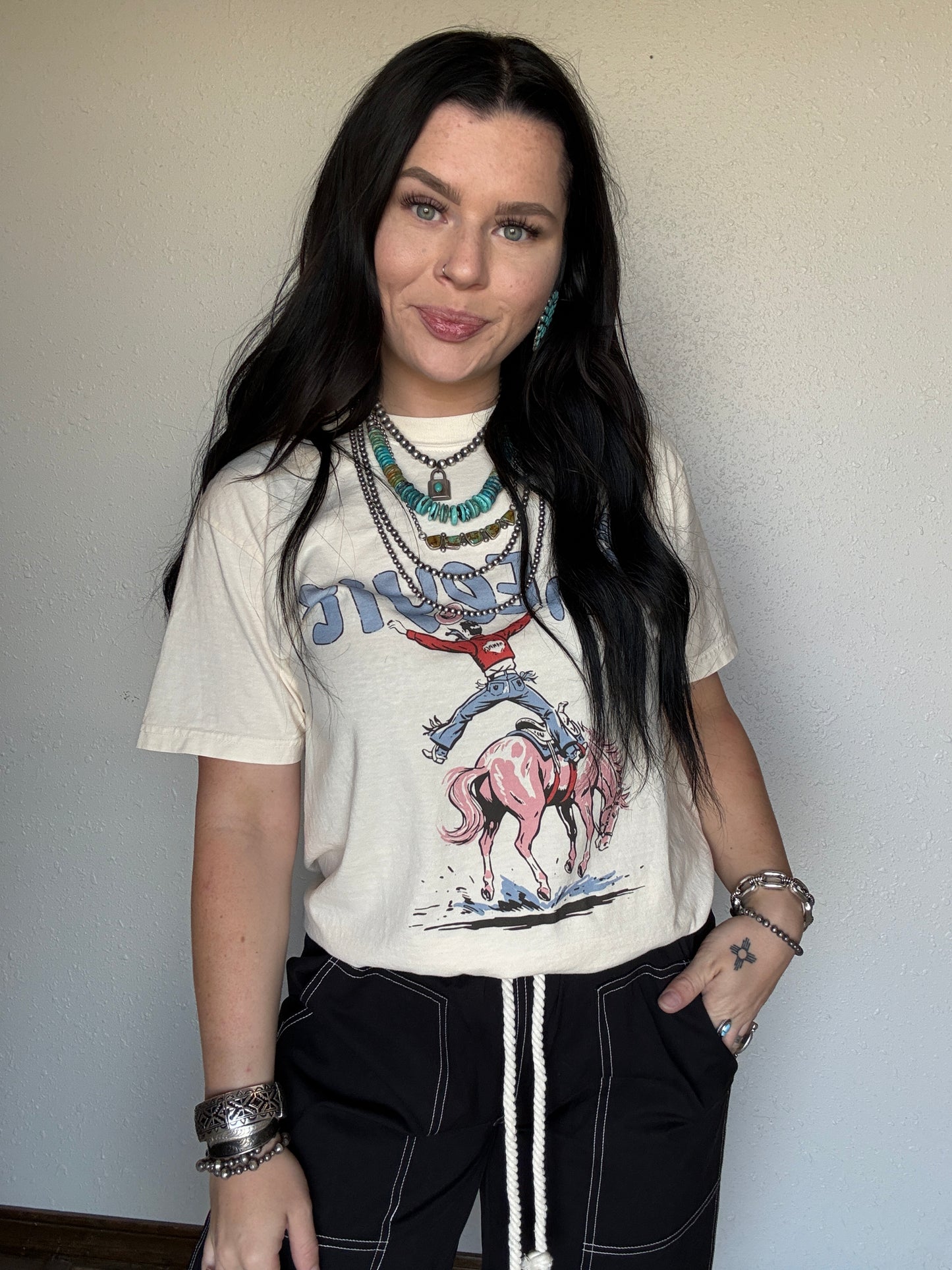 Well Sheyit Tee