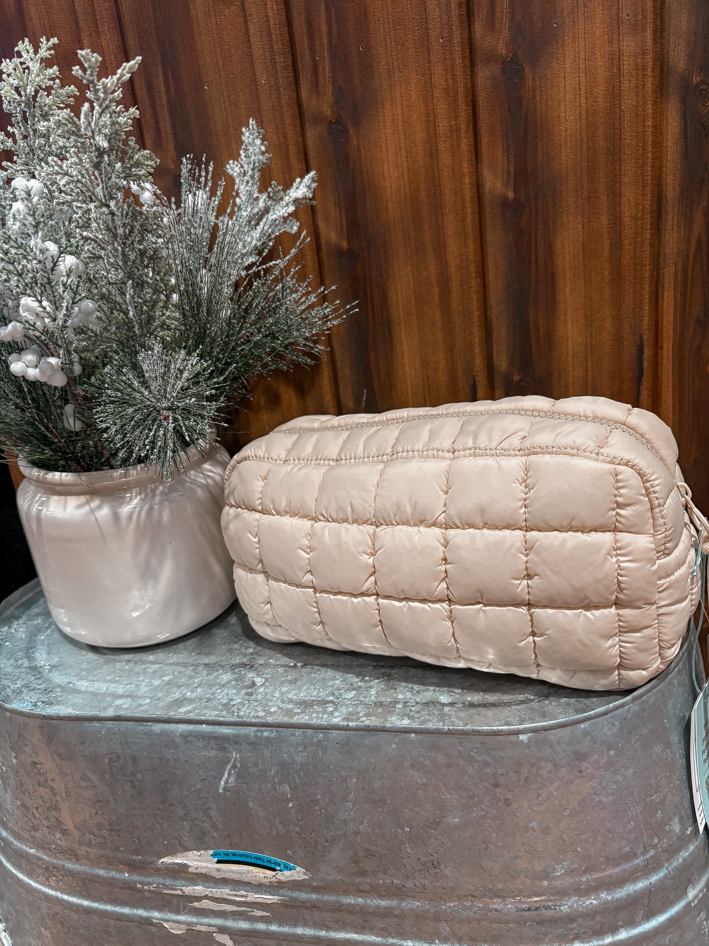 Quilted Puffer Pouch *CREAM