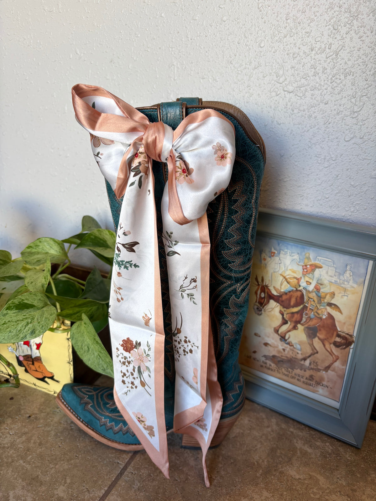 Peach Floral Twilly