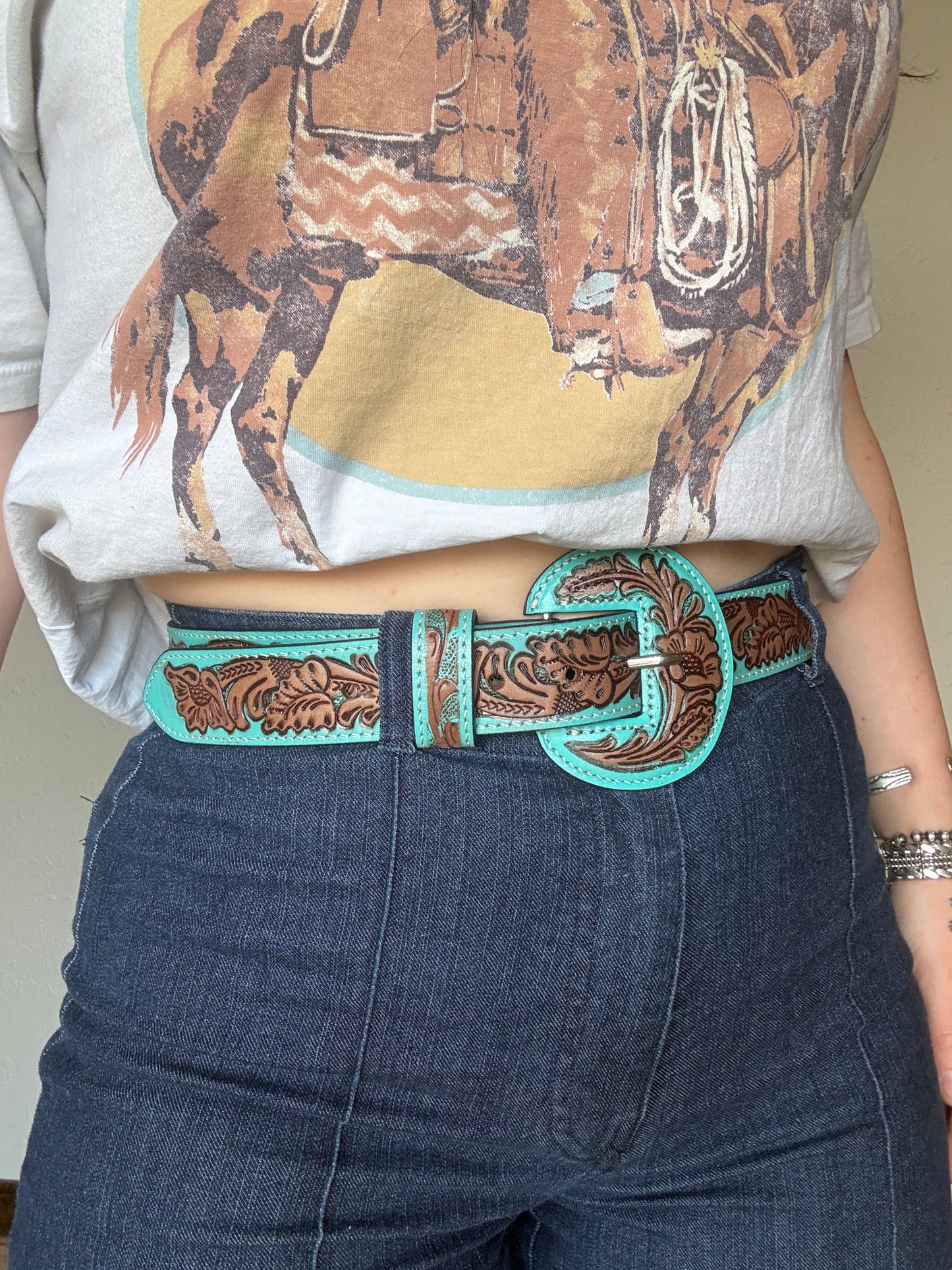 Barrel Bloom Leather Belt