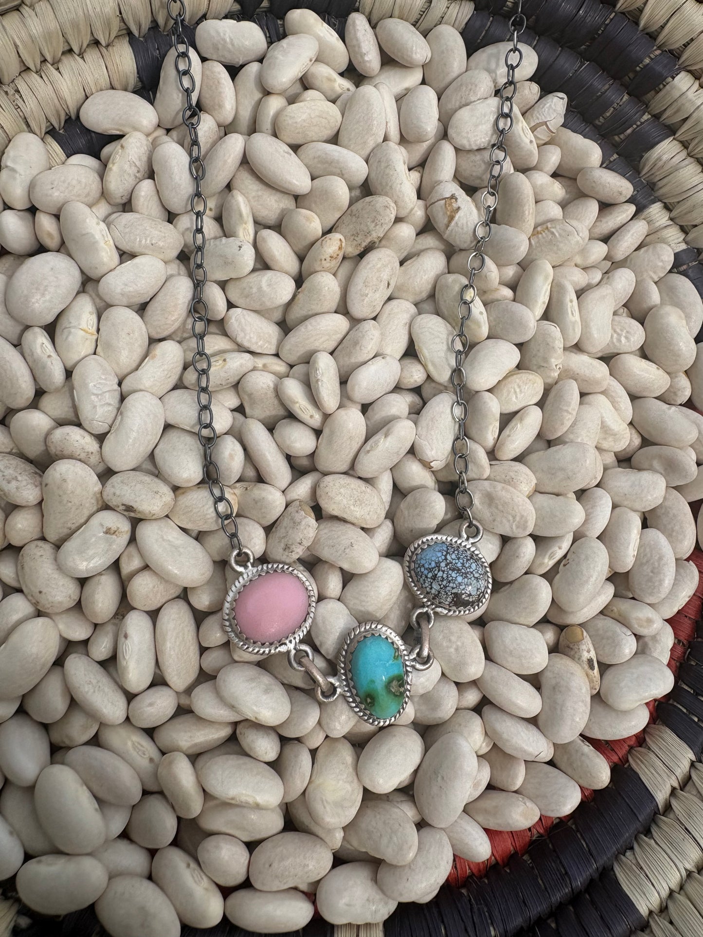 Multistone Necklace Golden Hills, Sonoran, Pink Conch
