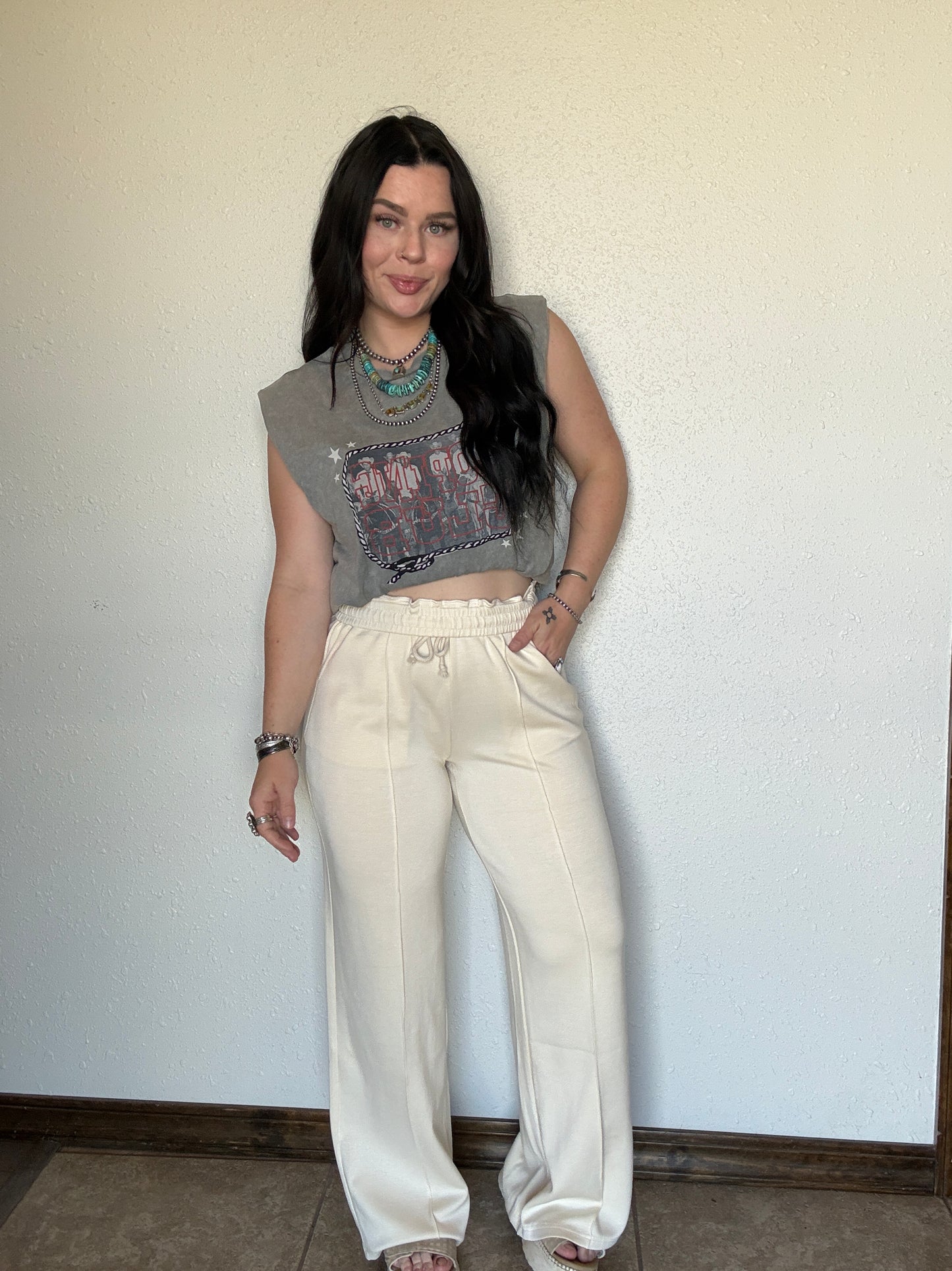 The Cabin Cowgirl Sweatpants *Cream