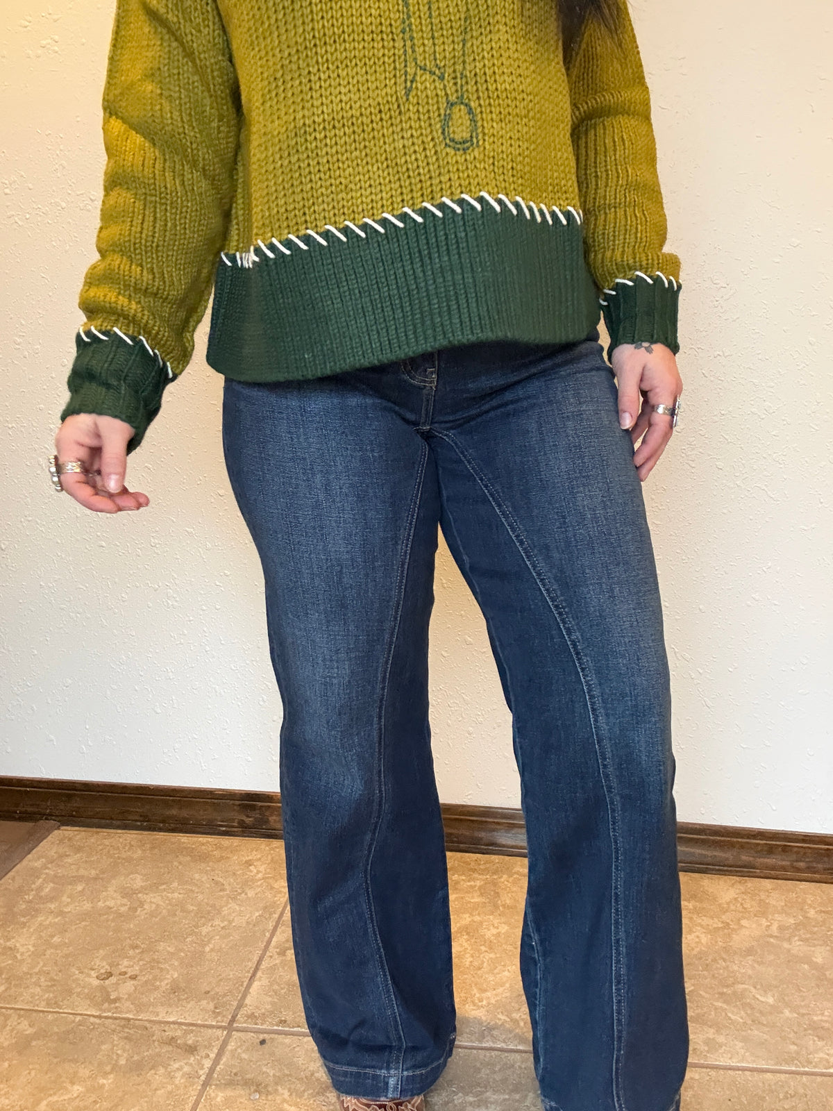 ULTRA HIGH RISE RELAXED FLARE LEG JEANS