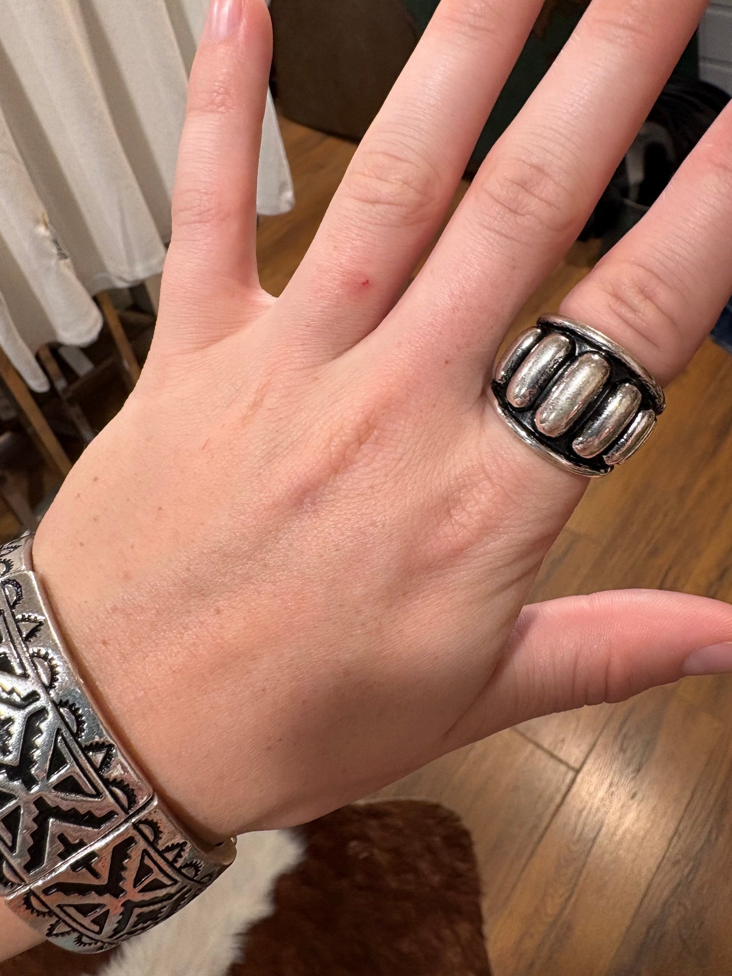 Western Bubble Textured Stretch Ring