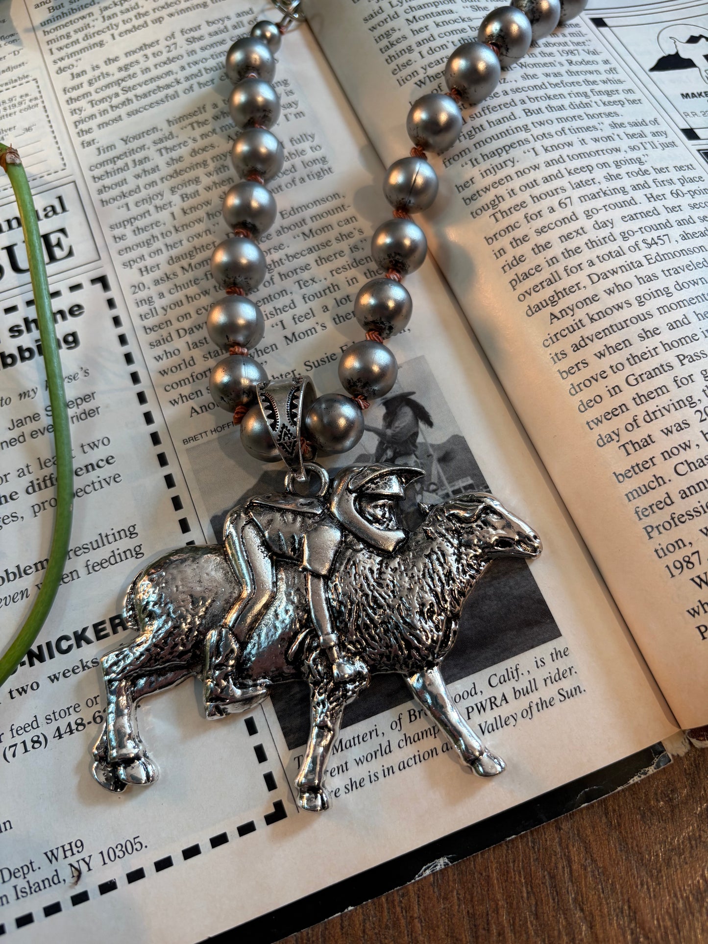 Mutton Buster Pearl Necklace