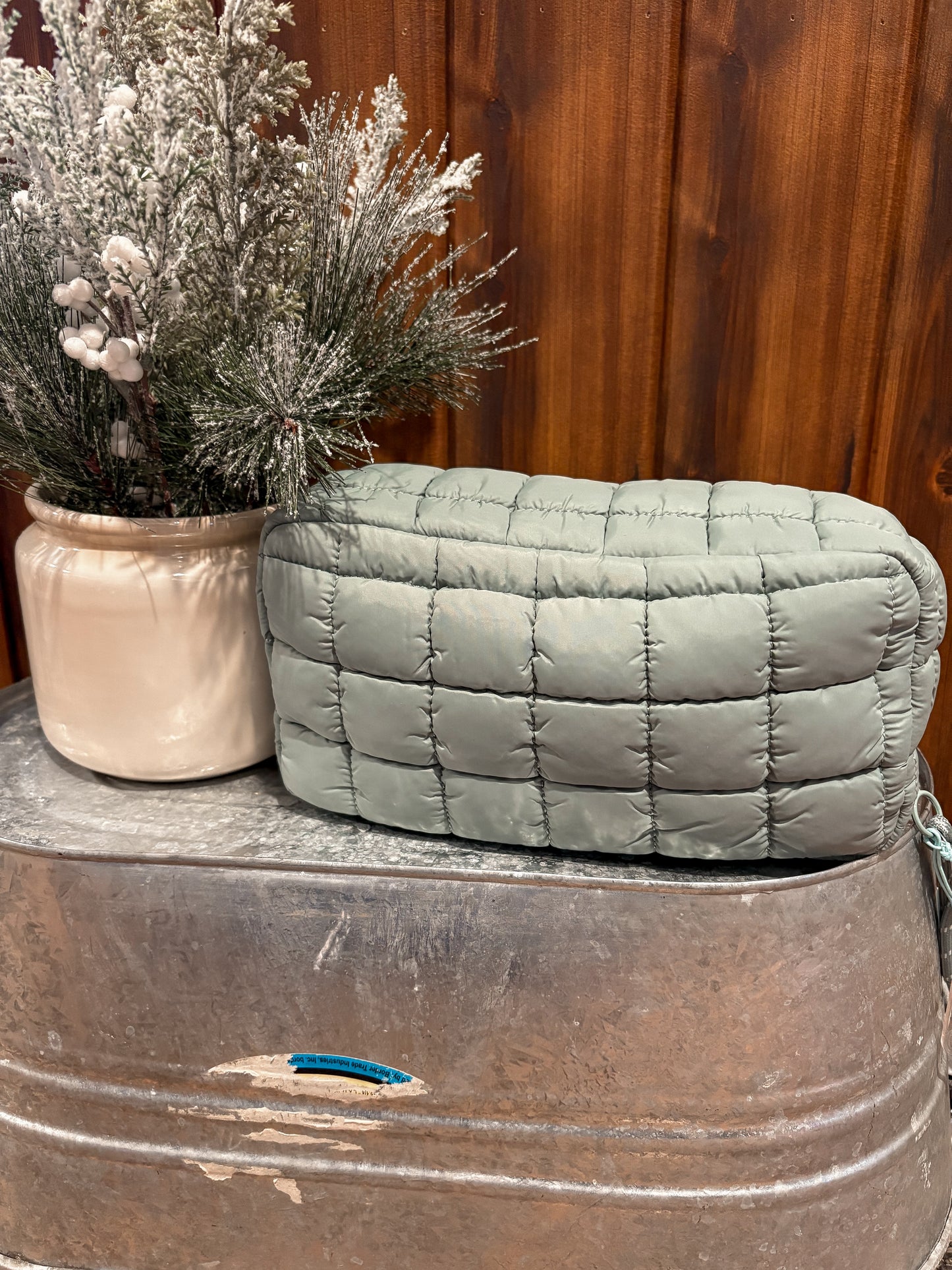 Quilted Puffer Pouch *SAGE