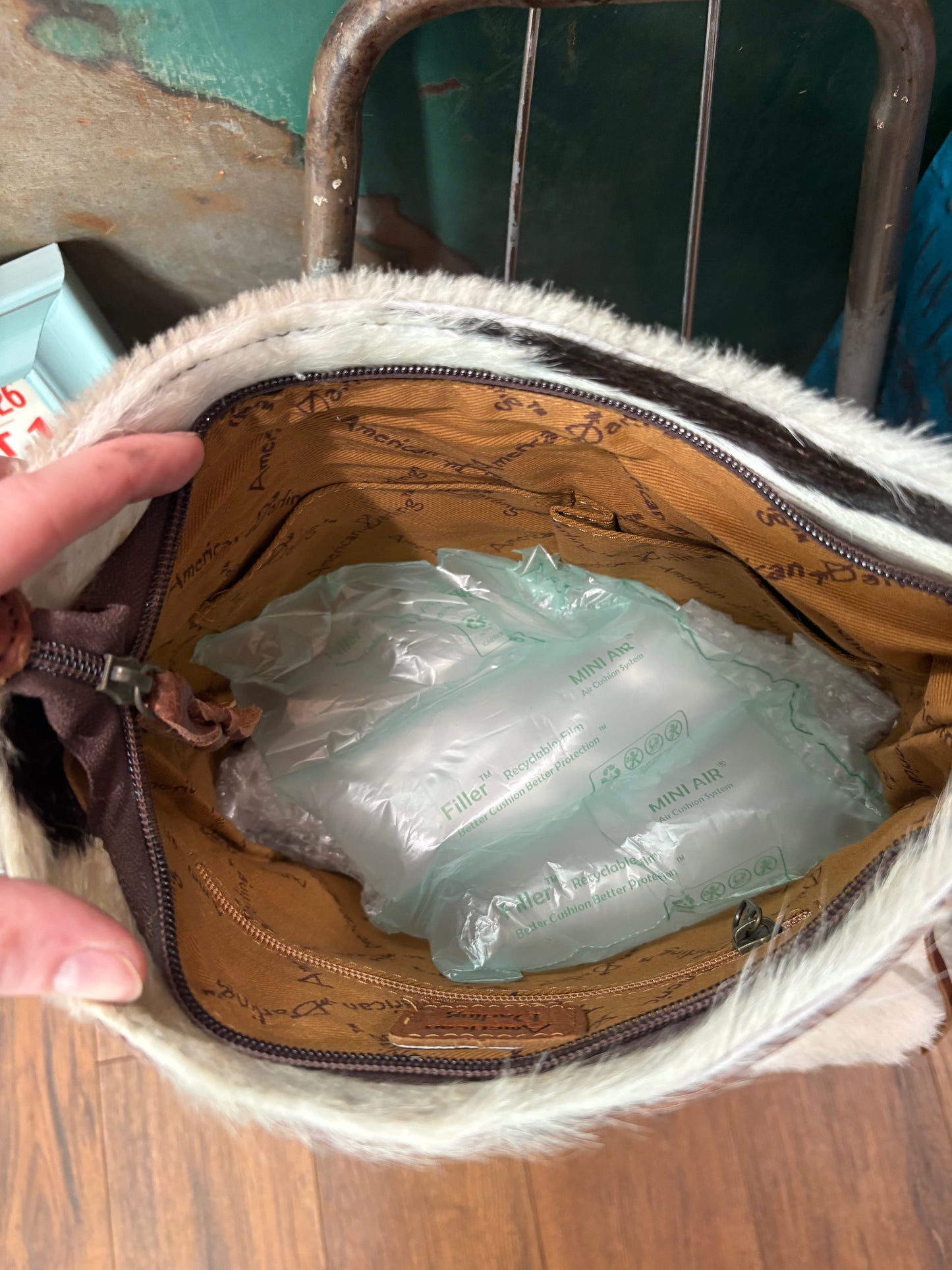 Prairie Rider Cowhide Bag *Light Hide