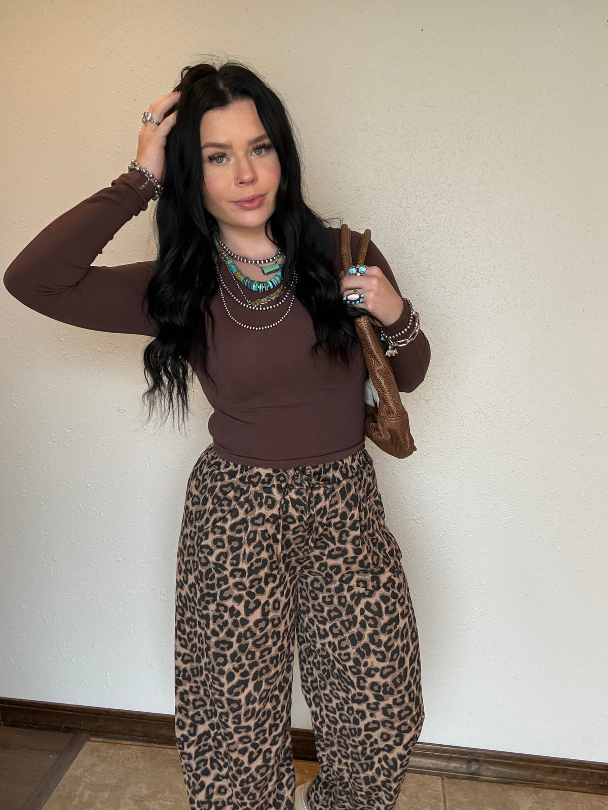 Long Sleeve Crew Neck Rib Seamless Top *Chocolate