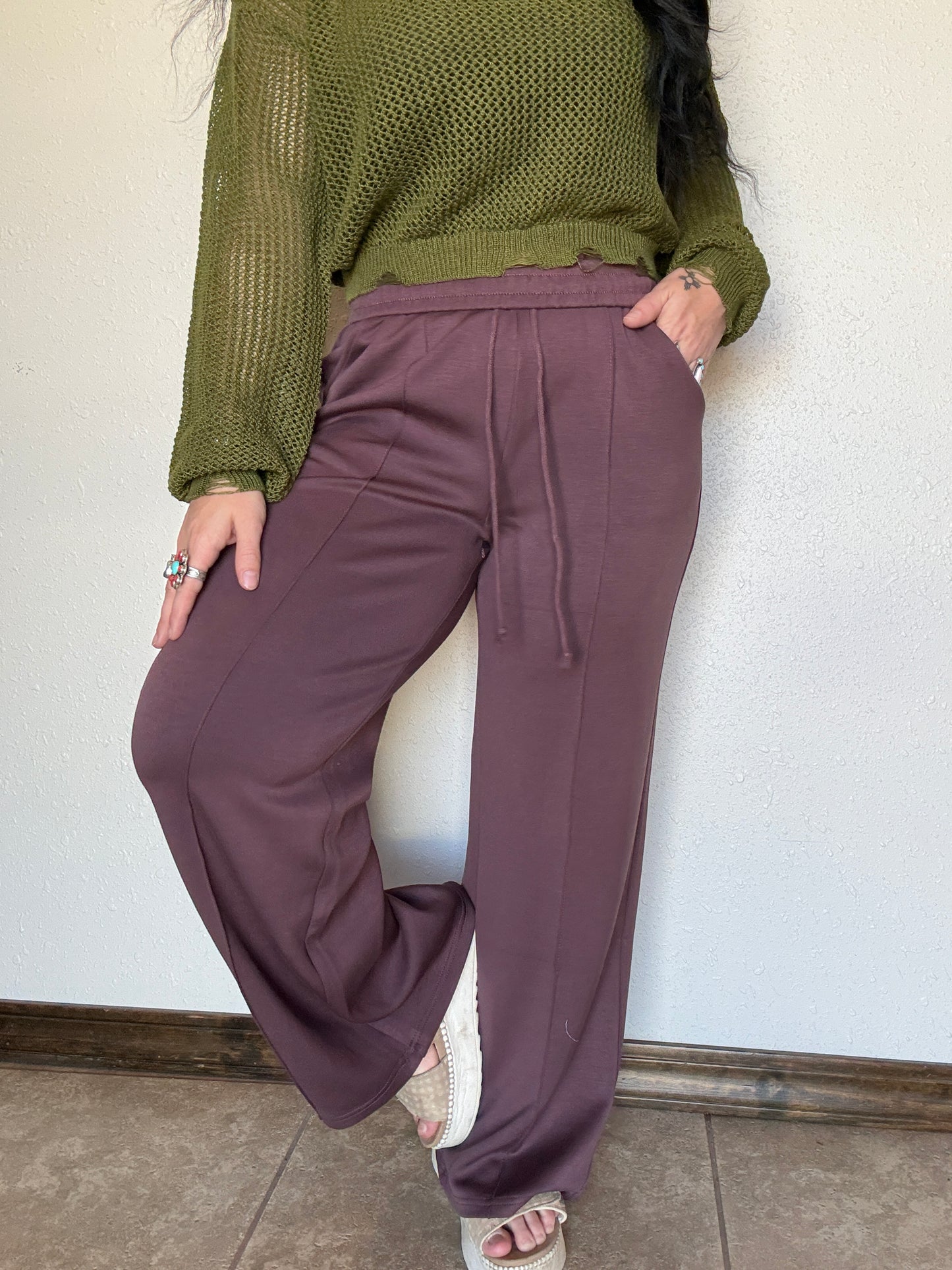 The Cabin Cowgirl Sweats *Cocoa
