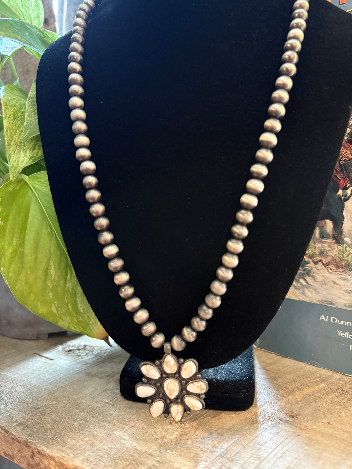 Pearl Naja Necklace *White