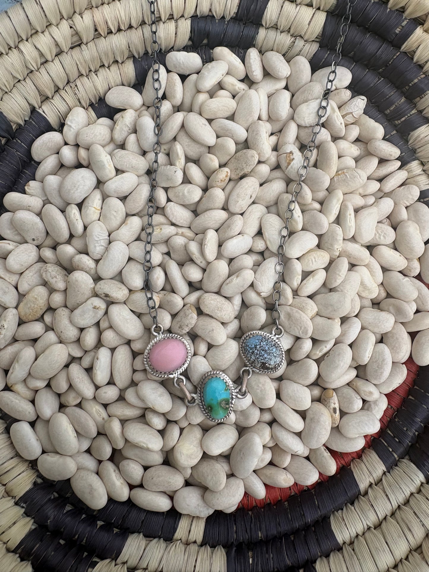 Multistone Necklace Golden Hills, Sonoran, Pink Conch