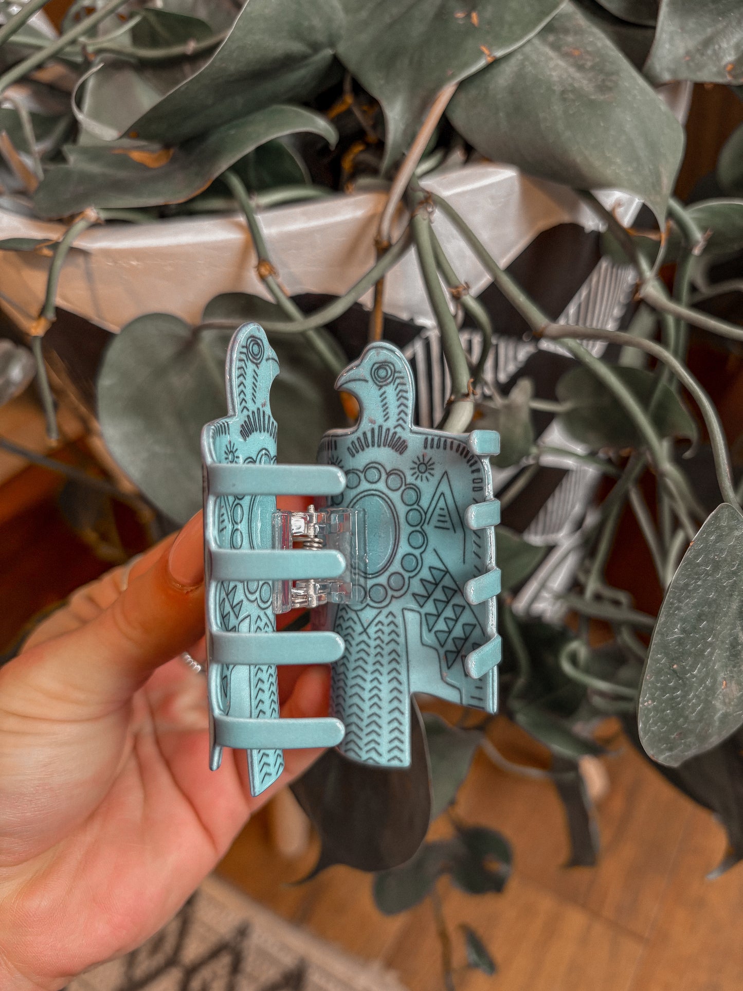 Thunderbird Claw Clip