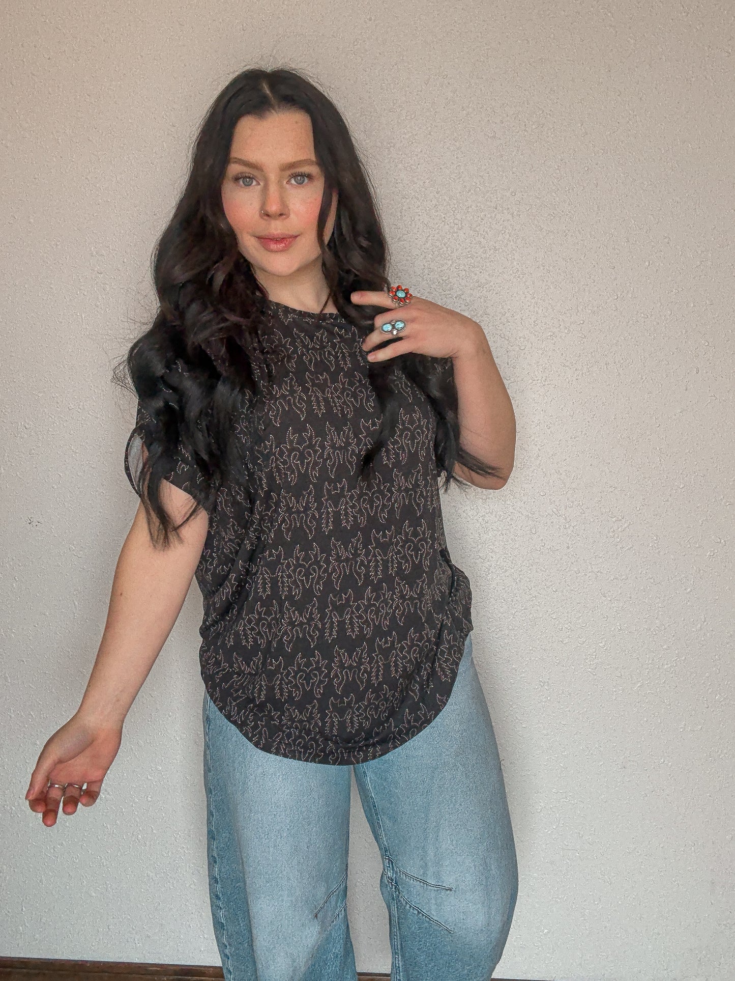 Midnight Mesa Mom Cuff Tee