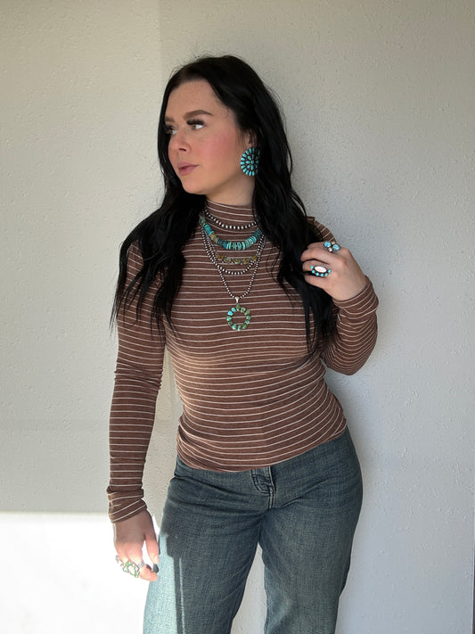 Striped Mock Neck Long Sleeve Top: MOCHA