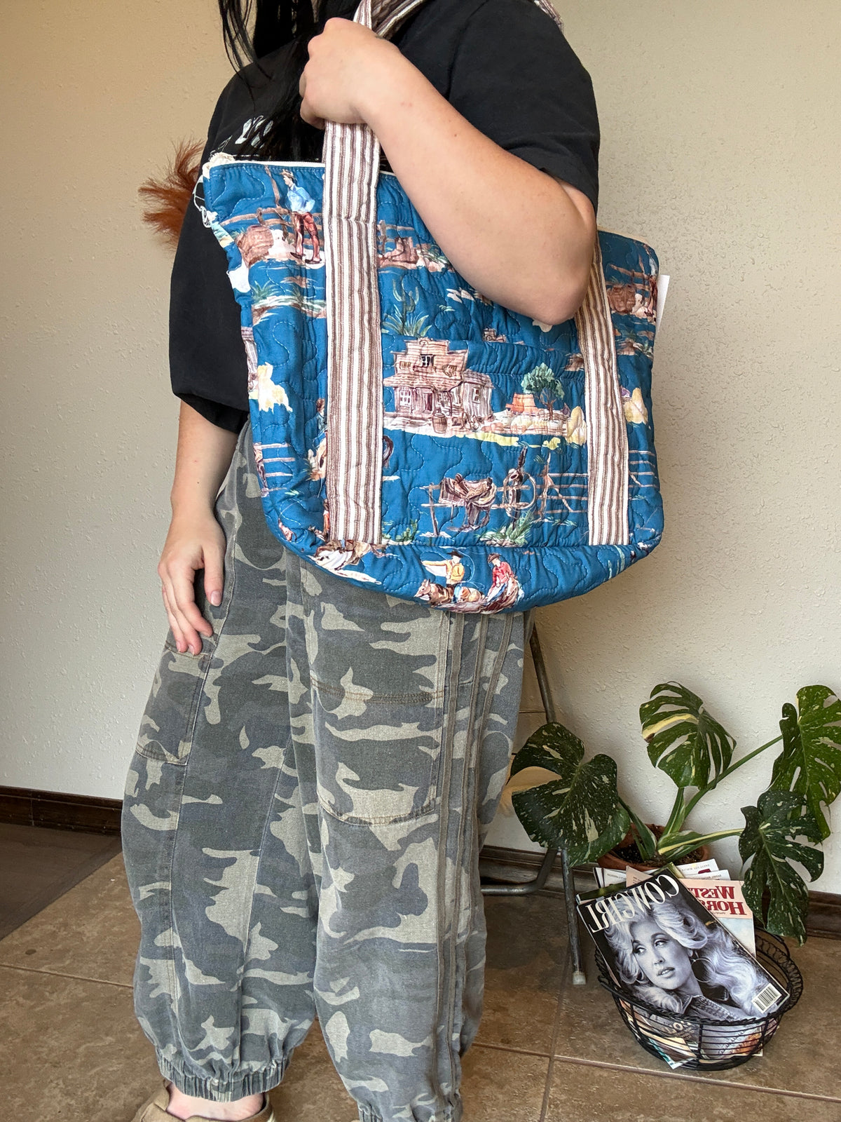 Blue Retro Cowboy Quilted Zipper Tote