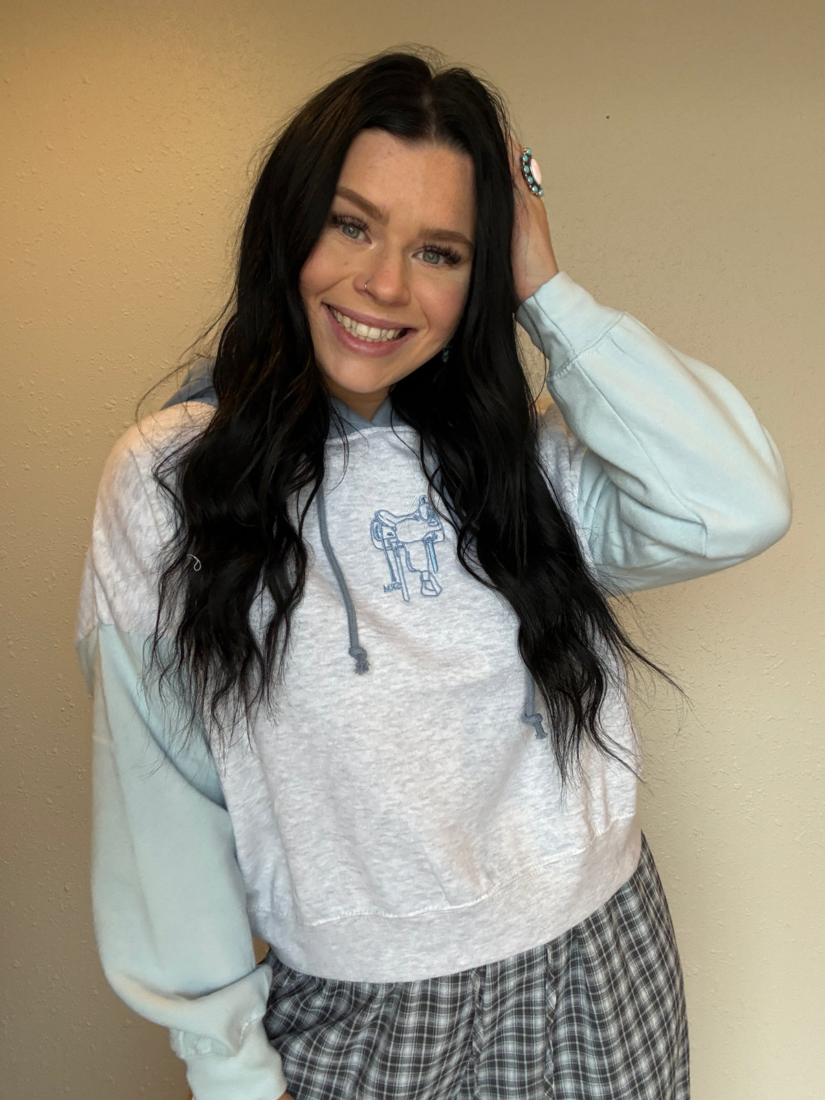 Tricolor Cropped Saddle Hoodie