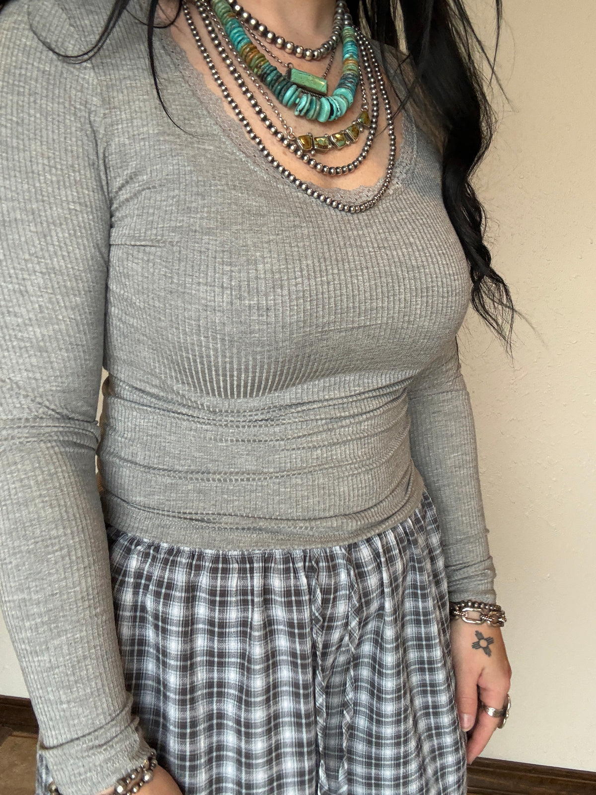 Long Sleeve Scoop Neck with Lace Trim Rib Knit Top *Grey