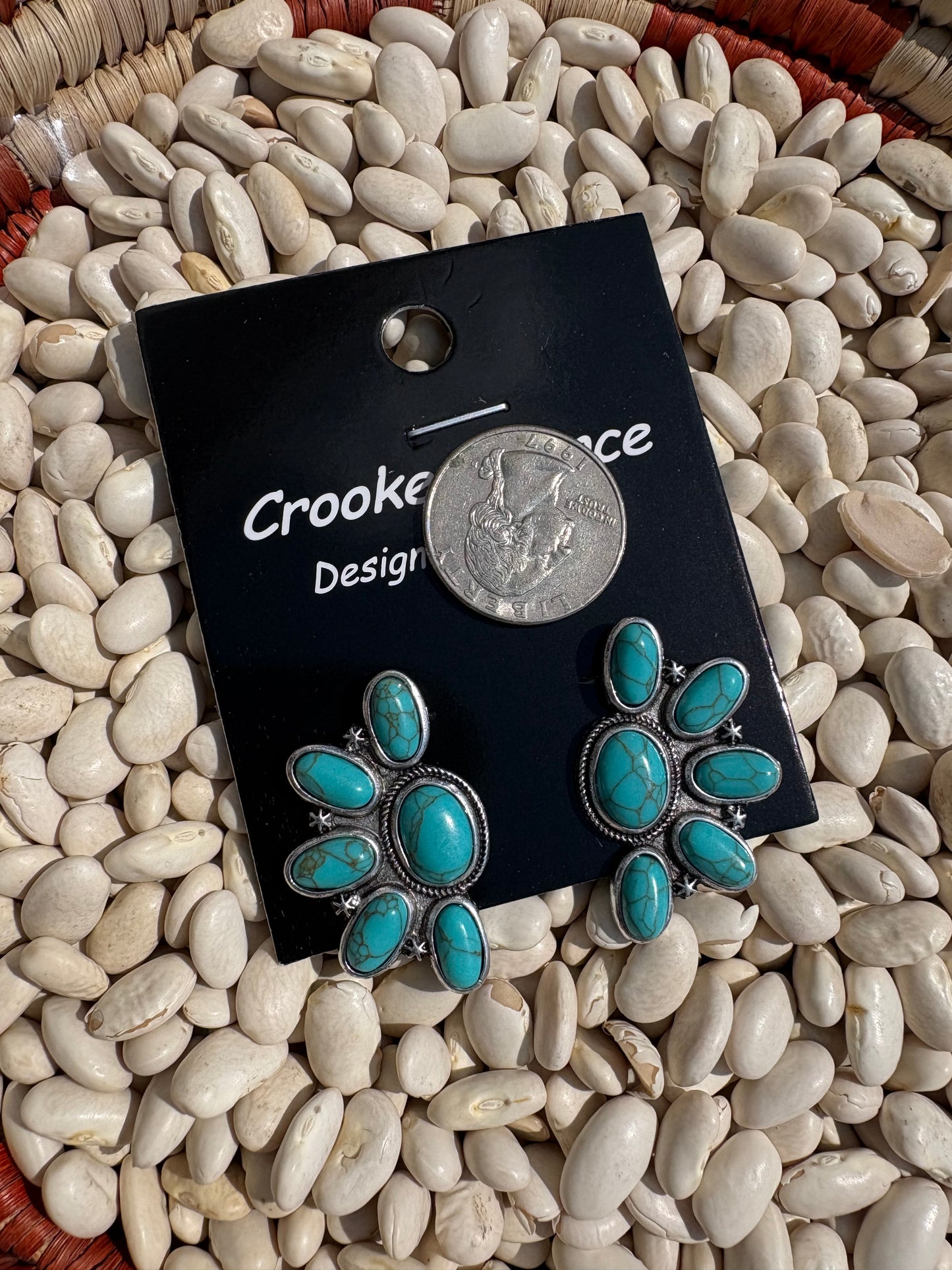 Half Cluster Turquoise Studs *Turquoise